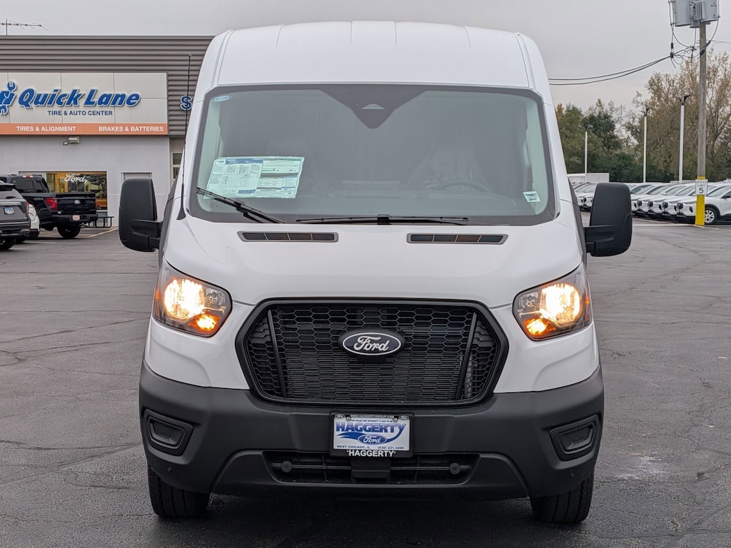 New 2026 Ford Transit T-250 148 Med Rf 9150 GVWR RWD T-250 148 Med Rf 9150 GVWR RWD