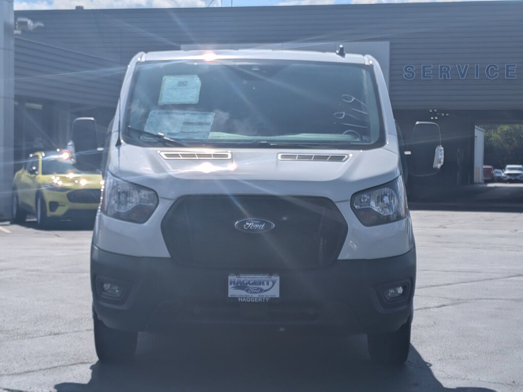 New 2024 Ford Transit T-350 148 Low Rf 9950 GVWR RWD T-350 148 Low Rf 9950 GVWR RWD