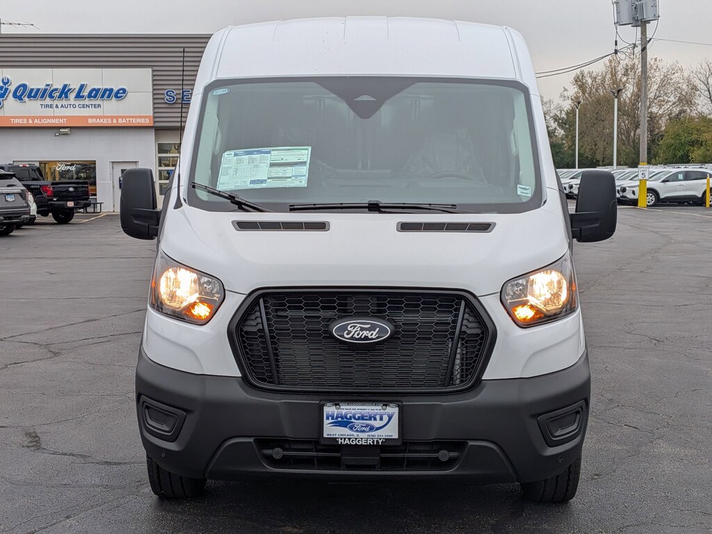 New 2026 Ford Transit T-250 148 Med Rf 9150 GVWR RWD T-250 148 Med Rf 9150 GVWR RWD