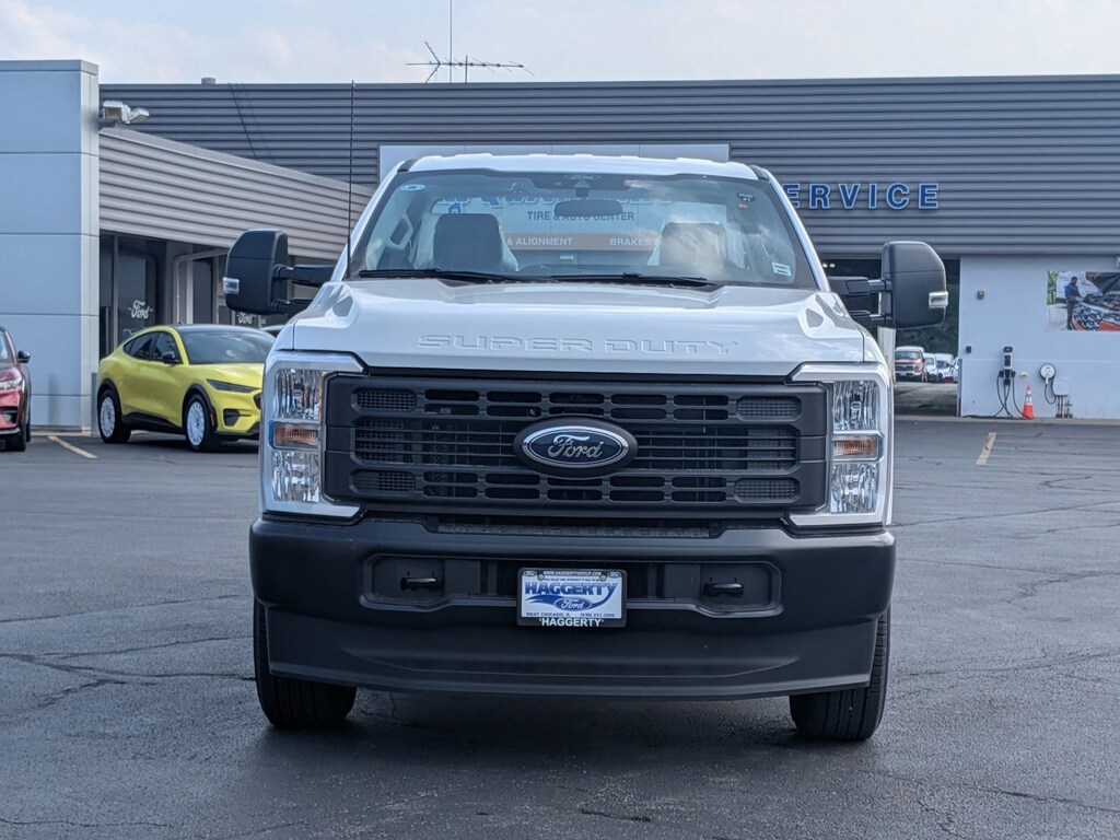 New 2026 Ford Super Duty F-350 SRW XL 4WD Reg Cab 8 Box XL 4WD Reg Cab 8 Box