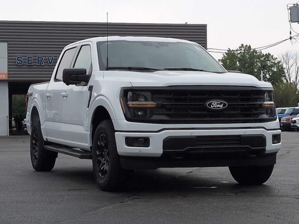 New 2026 Ford F-150 XLT 4WD SuperCrew 5.5 Box