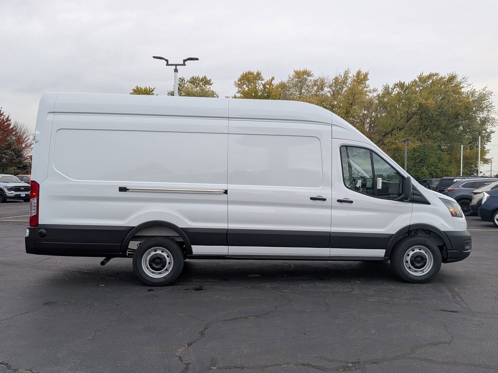 New 2026 Ford Transit T-350 148 EL Hi Rf 9500 GVWR RWD T-350 148 EL Hi Rf 9500 GVWR RWD