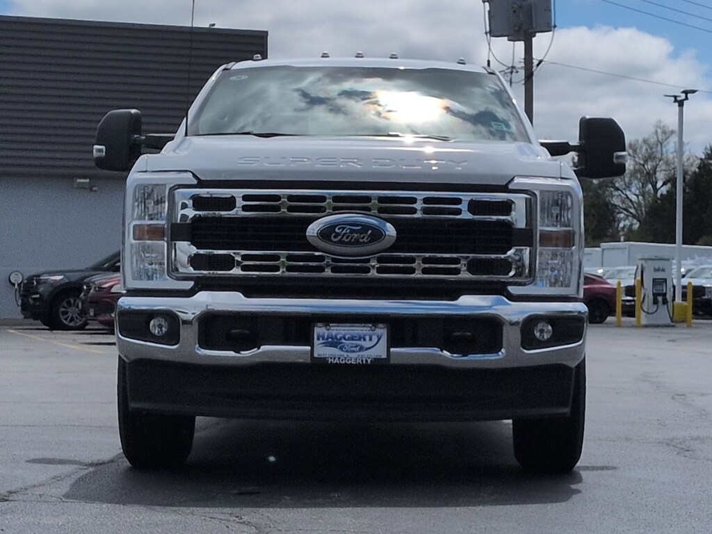 New 2026 Ford Super Duty F-250 SRW XLT 4WD Crew Cab 8 Box