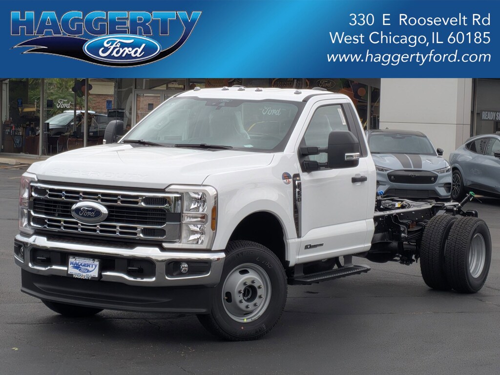 New 2026 Ford Super Duty F-350 DRW XL 4WD Reg Cab 169 WB 84 CA
