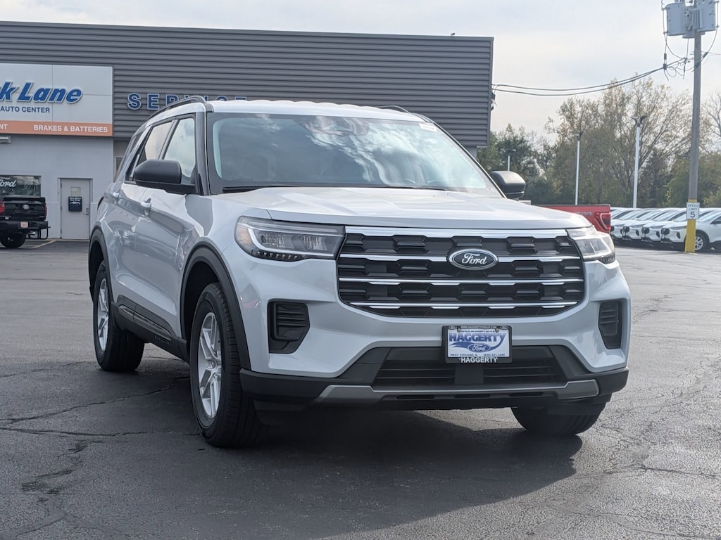 New 2026 Ford Explorer Active 4WD Active 4WD