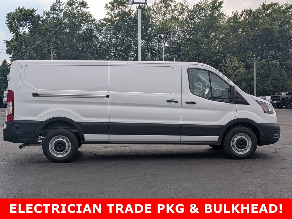 New 2025 Ford Transit T-250 148 Low Rf 9070 GVWR RWD T-250 148 Low Rf 9070 GVWR RWD