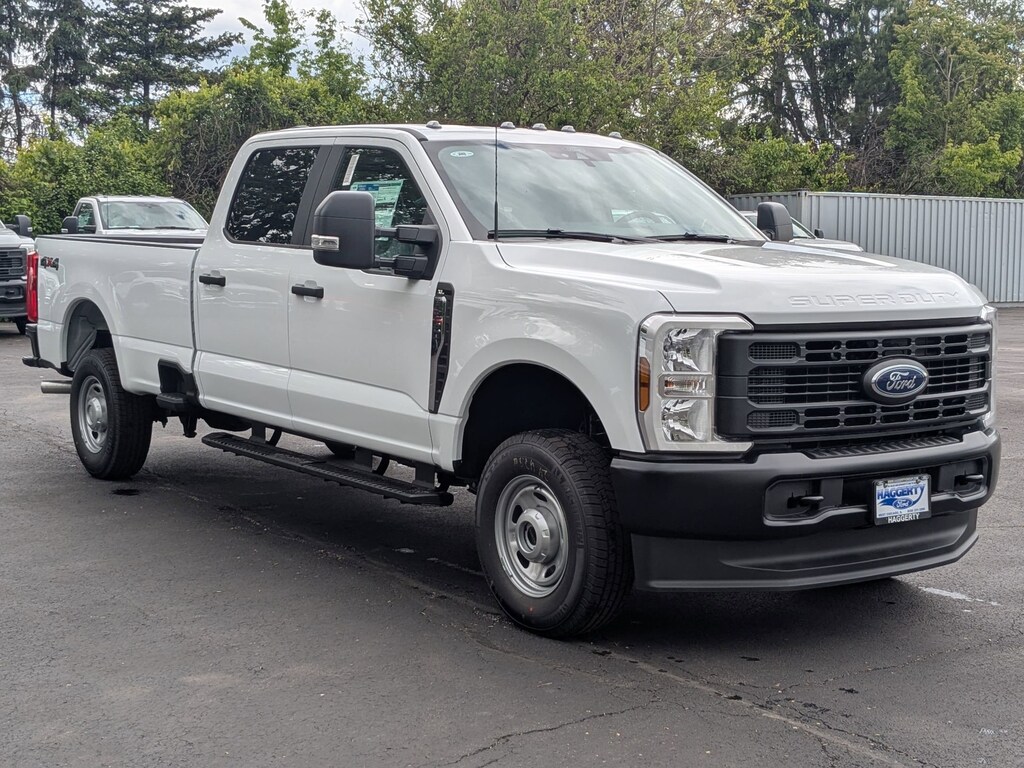 New 2025 Ford Super Duty F-250 SRW XL 4WD Crew Cab 8 Box XL 4WD Crew Cab 8 Box