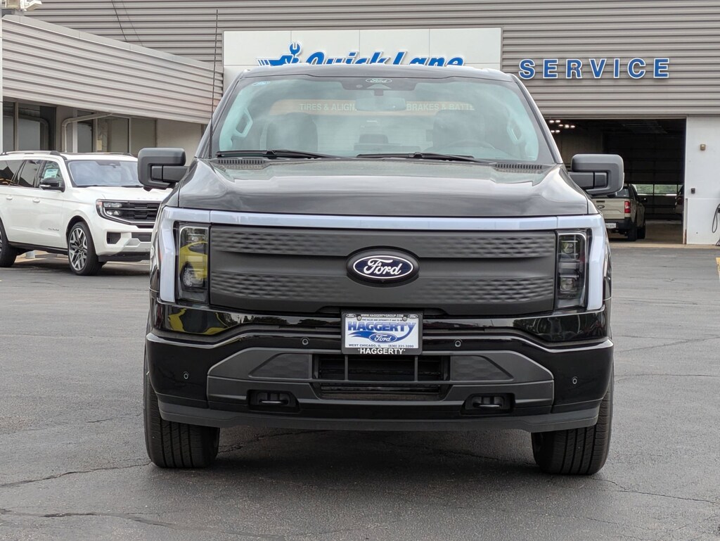 New 2025 Ford F-150 Lightning Flash 4WD SuperCrew 5.5 Box Flash 4WD SuperCrew 5.5 Box