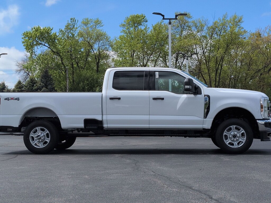 New 2026 Ford Super Duty F-250 SRW XLT 4WD Crew Cab 8 Box