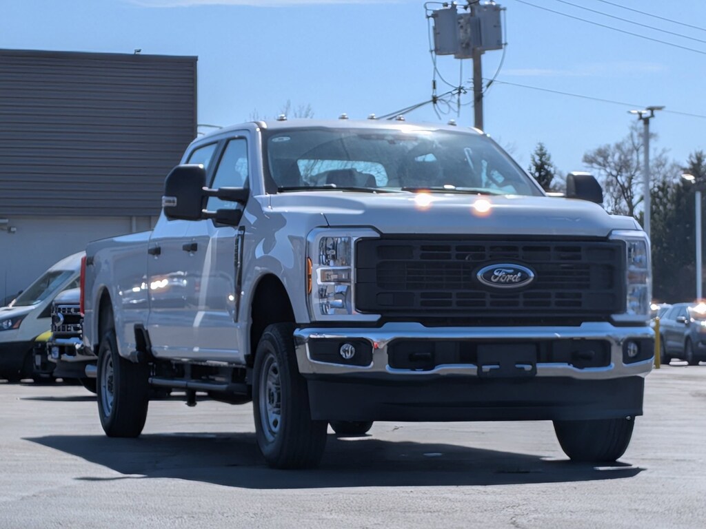 New 2026 Ford Super Duty F-250 SRW XL 4WD Crew Cab 8 Box