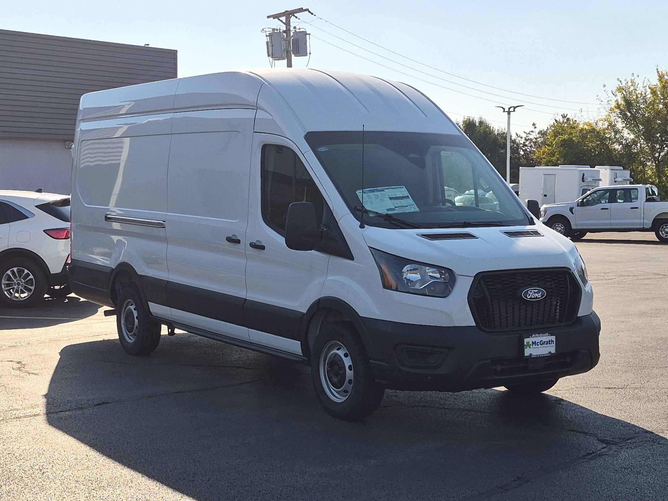 New 2026 Ford Transit T-350 148 EL Hi Rf 9500 GVWR RWD T-350 148 EL Hi Rf 9500 GVWR RWD