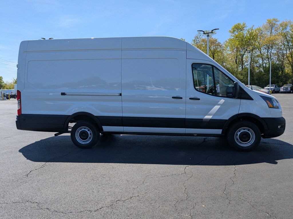 New 2025 Ford Transit T-350 148 EL Hi Rf 9500 GVWR RWD T-350 148 EL Hi Rf 9500 GVWR RWD