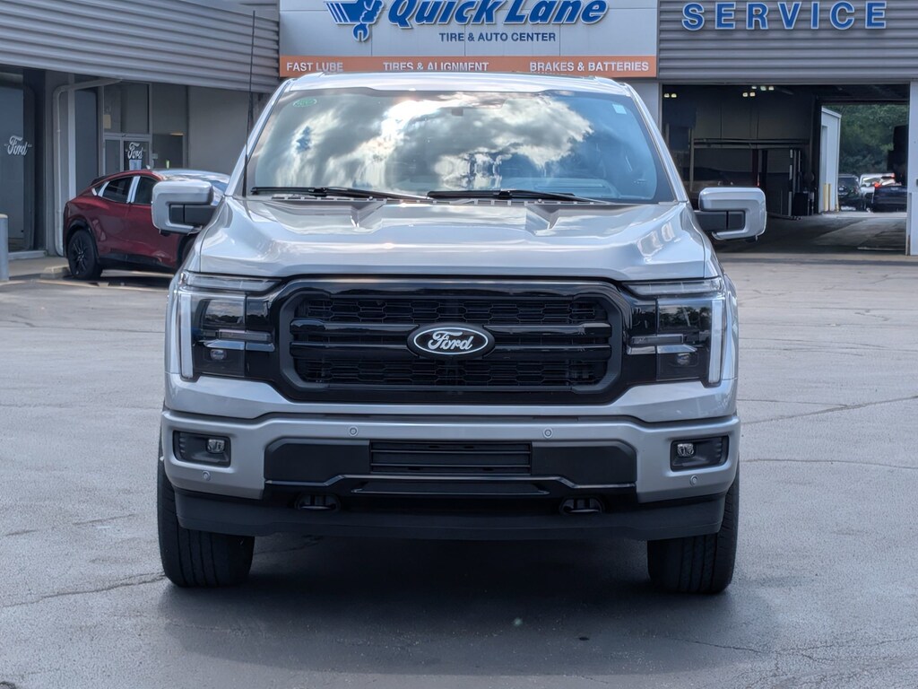 New 2025 Ford F-150 LARIAT 4WD SuperCrew 5.5 Box LARIAT 4WD SuperCrew 5.5 Box