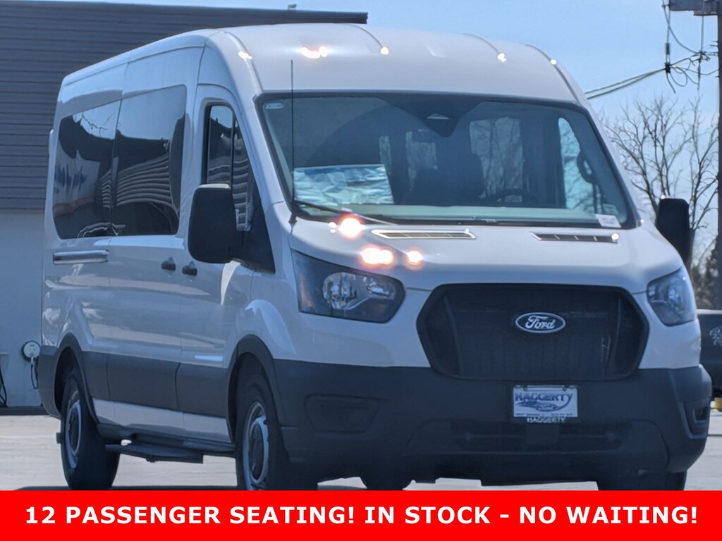New 2026 Ford Transit Passenger Wagon T-350 148 Med Roof XL RWD T-350 148 Med Roof XL RWD