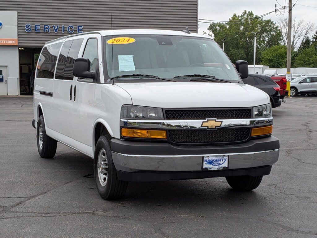 Used 2024 Chevrolet Express Passenger RWD 3500 155 LT RWD 3500 155 LT