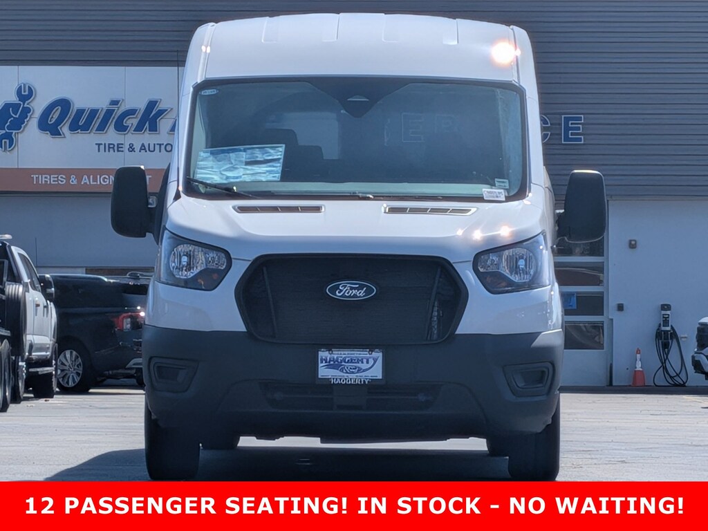 New 2026 Ford Transit Passenger Wagon T-350 148 Med Roof XL RWD T-350 148 Med Roof XL RWD