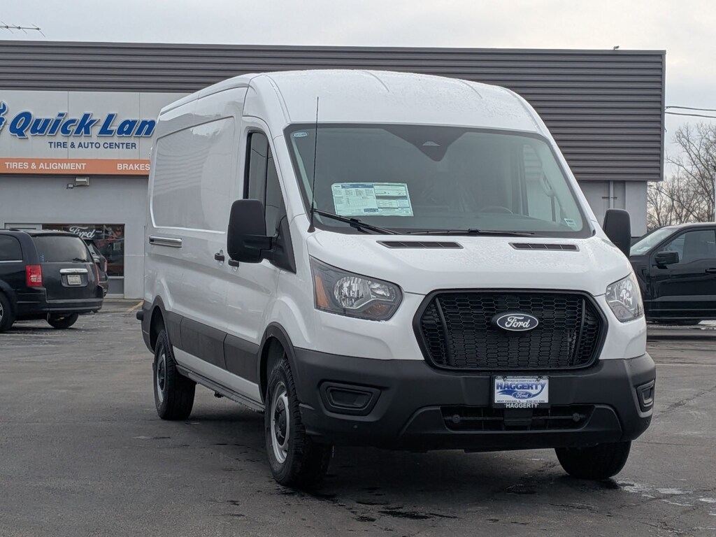 New 2026 Ford Transit T-250 148 Med Rf 9150 GVWR RWD T-250 148 Med Rf 9150 GVWR RWD