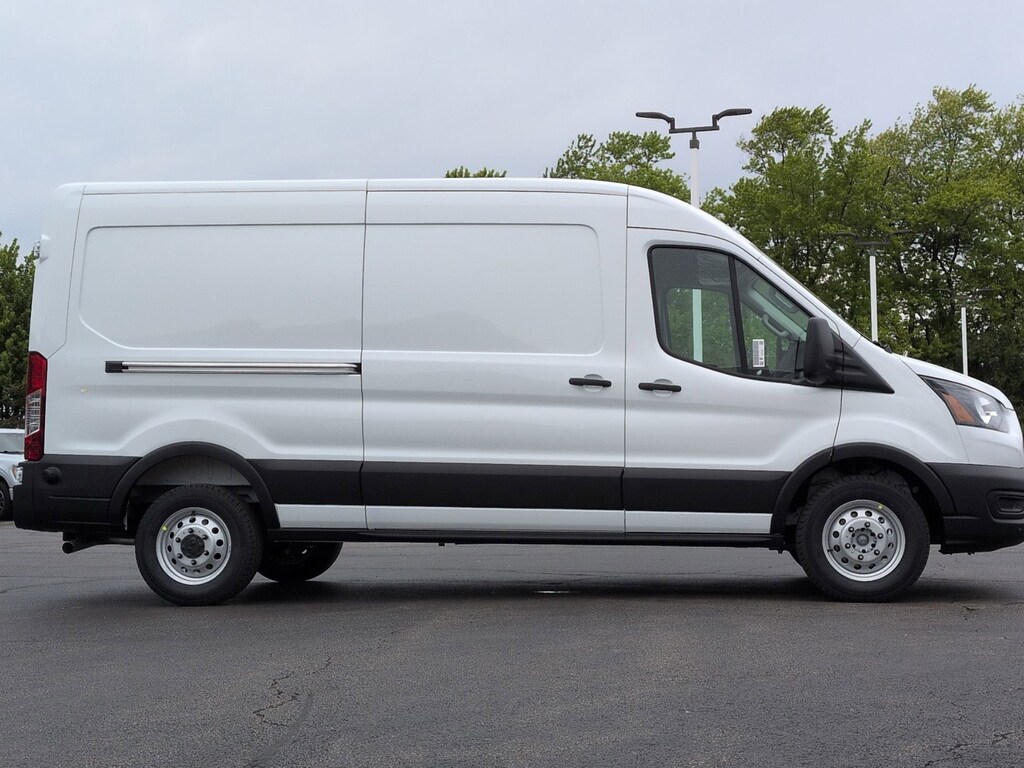 New 2026 Ford Transit T-250 148 Med Rf 9150 GVWR AWD