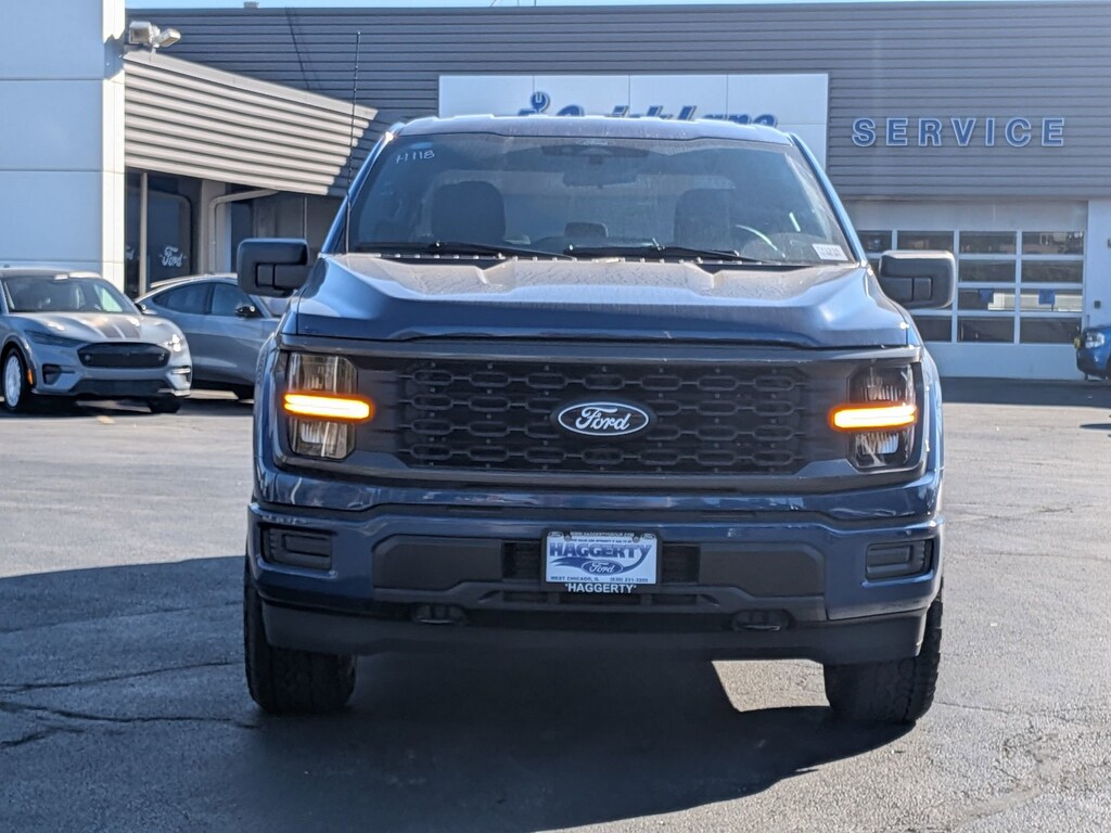 New 2025 Ford F-150 STX 4WD SuperCrew 5.5 Box STX 4WD SuperCrew 5.5 Box