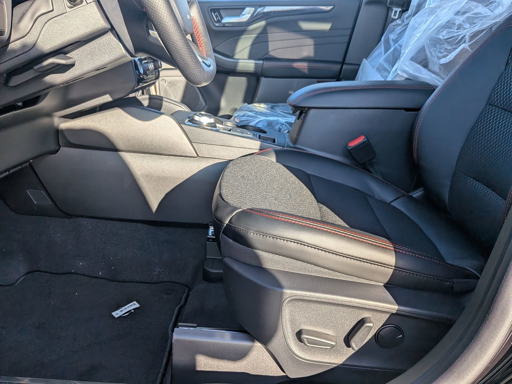 2026 FORD ESCAPE - Image 11