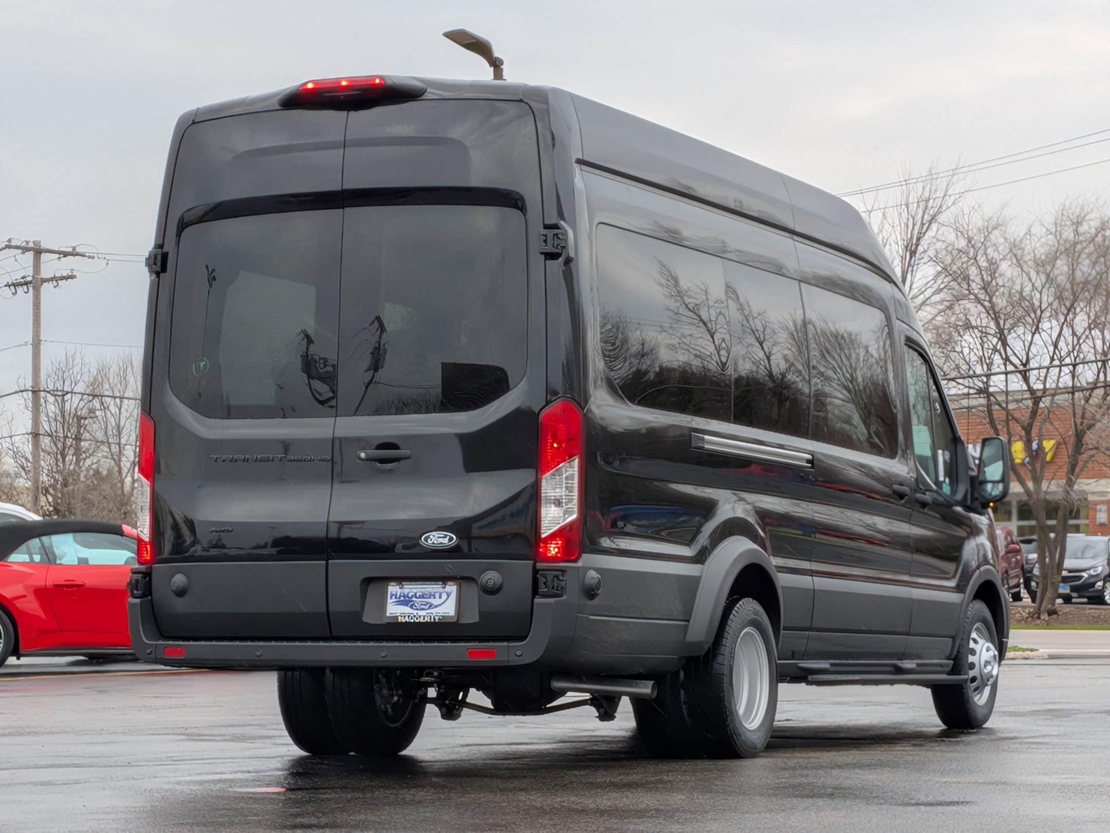 View vehicle photo 5