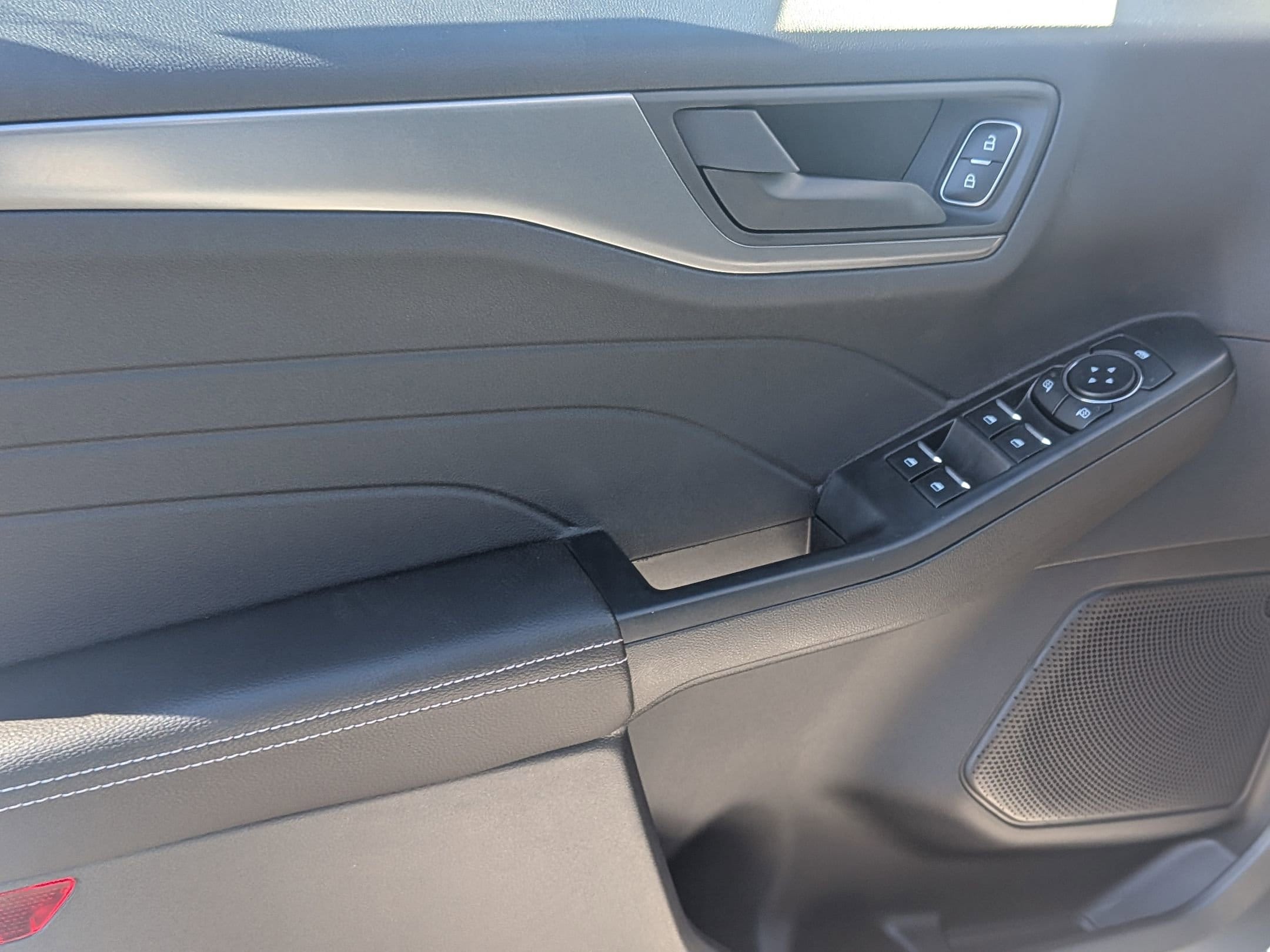 2026 FORD ESCAPE - Image 12