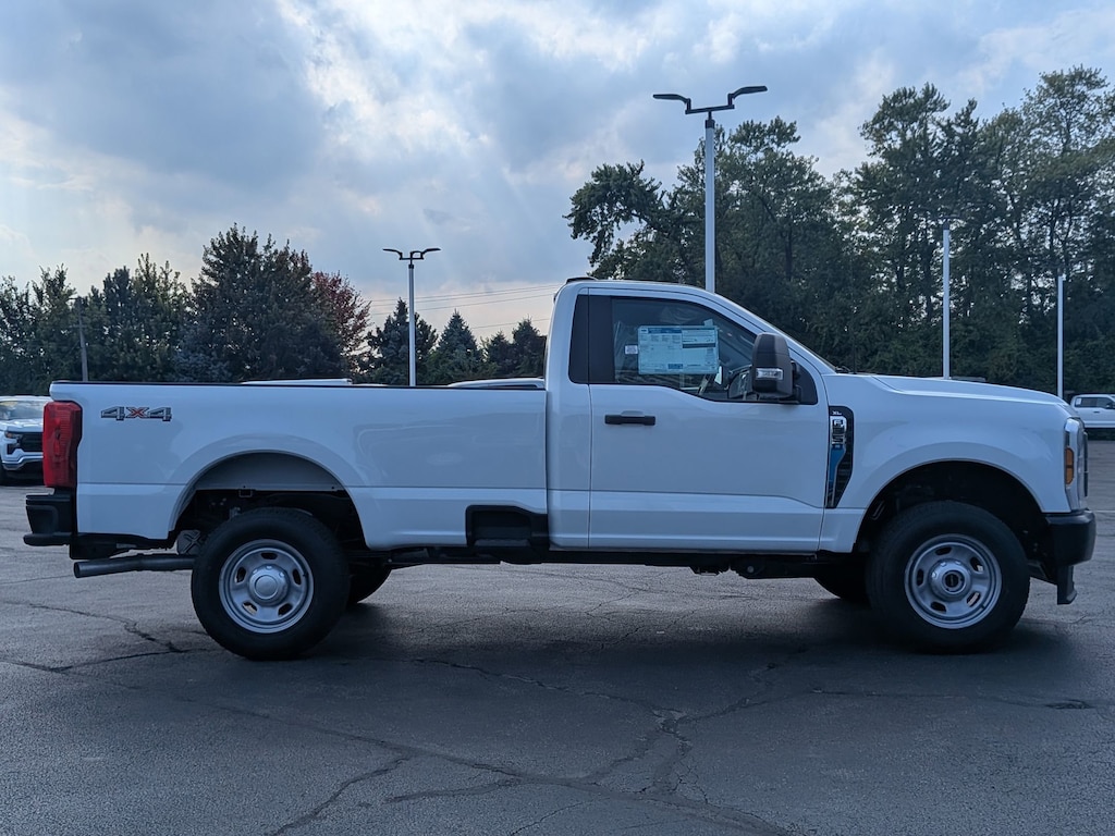 New 2026 Ford Super Duty F-350 SRW XL 4WD Reg Cab 8 Box XL 4WD Reg Cab 8 Box