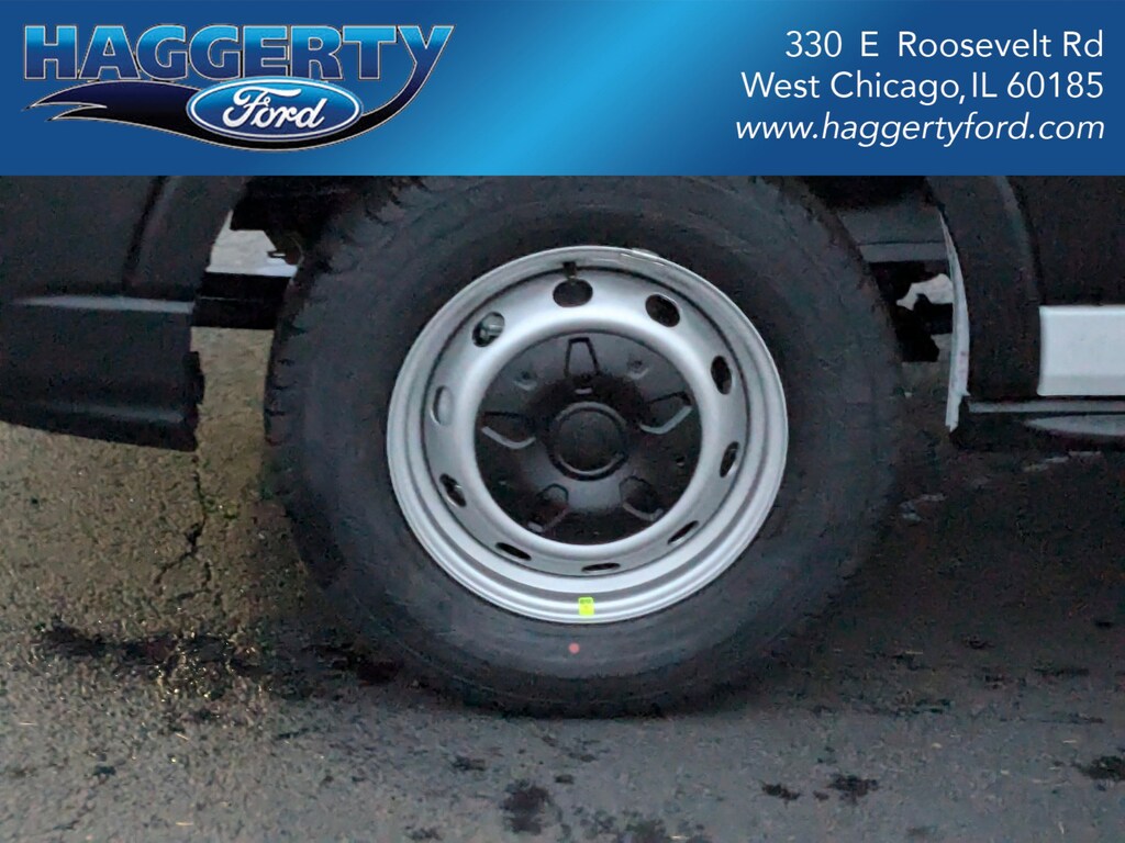 New 2024 Ford Transit T-250 148 Med Rf 9070 GVWR RWD T-250 148 Med Rf 9070 GVWR RWD