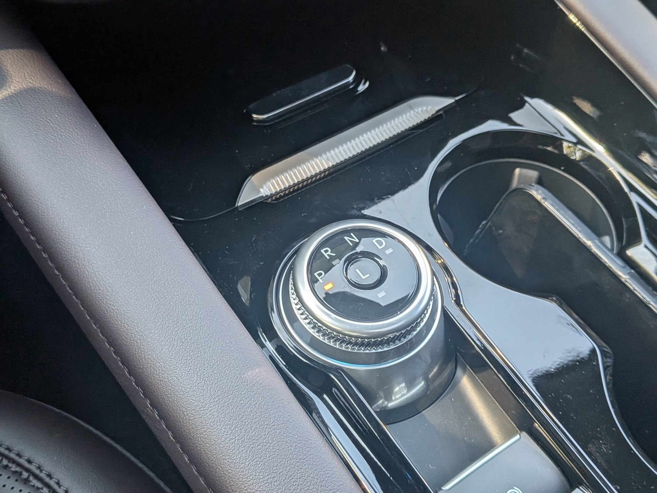 2025 FORD EXPLORER - Image 21