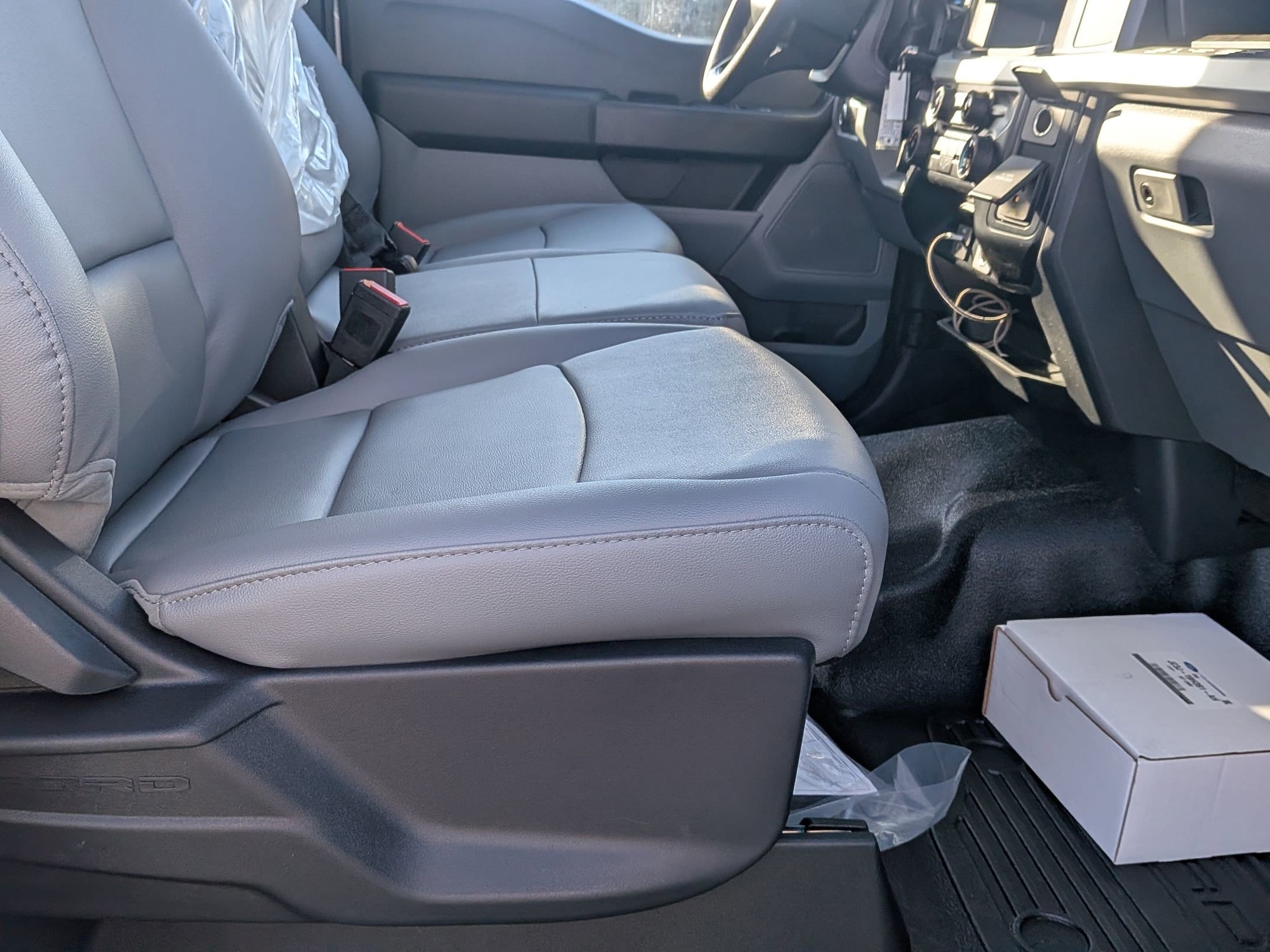 2026 FORD F-550 - Image 22