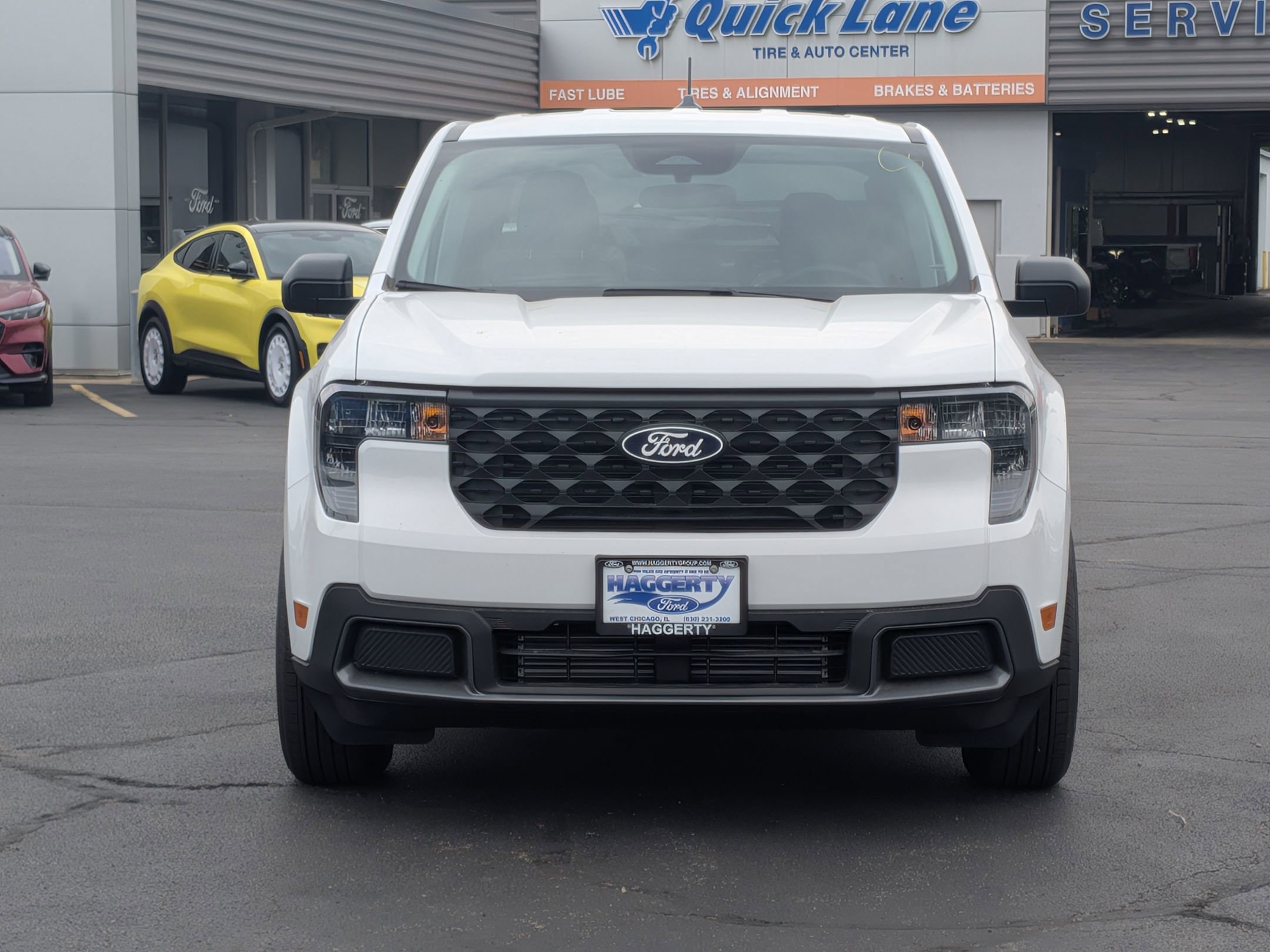 2025 Ford Maverick XLT photo 2