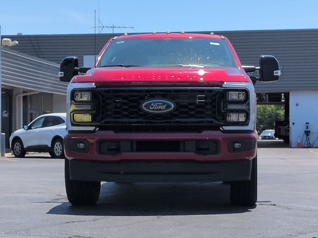 New 2026 Ford Super Duty F-250 SRW LARIAT 4WD Crew Cab 6.75 Box