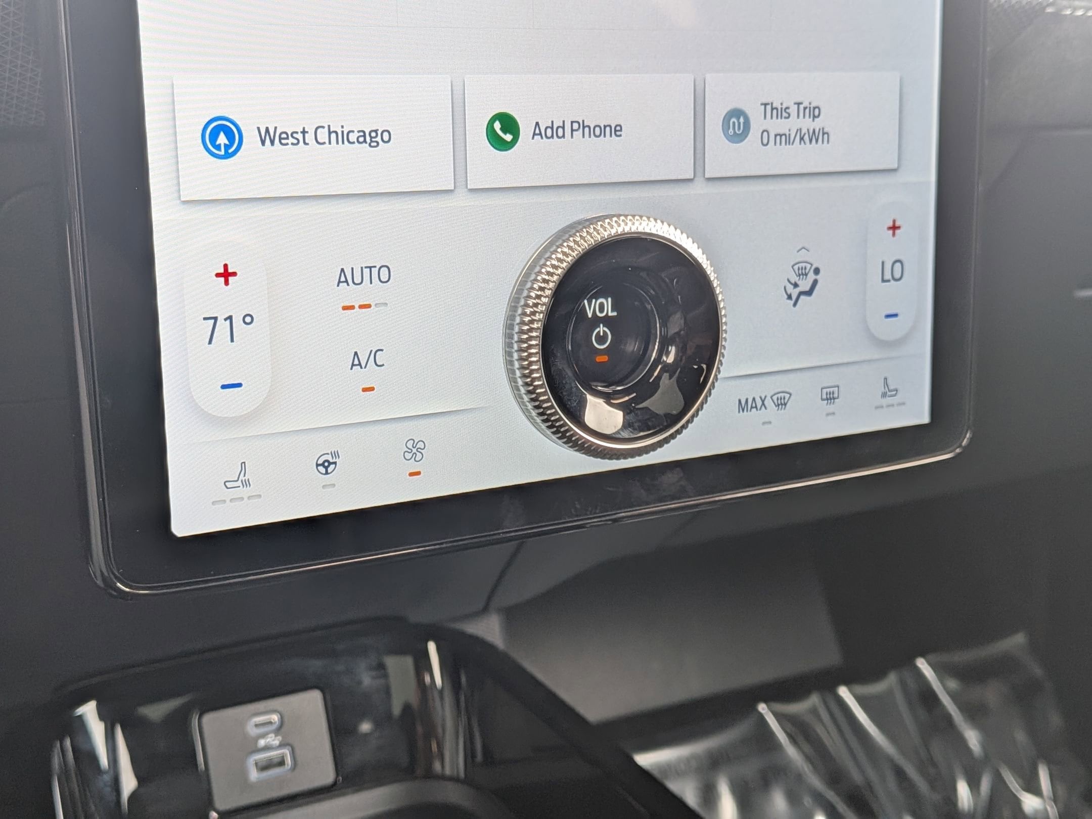 2024 FORD MUSTANG MACH-E - Image 19