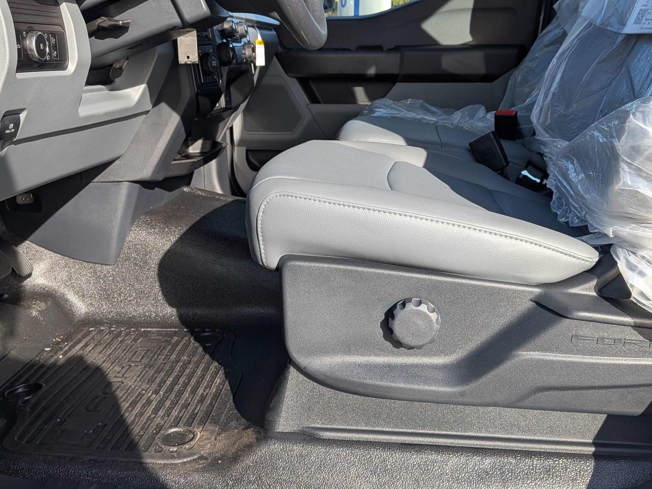 2026 FORD F-350 - Image 11