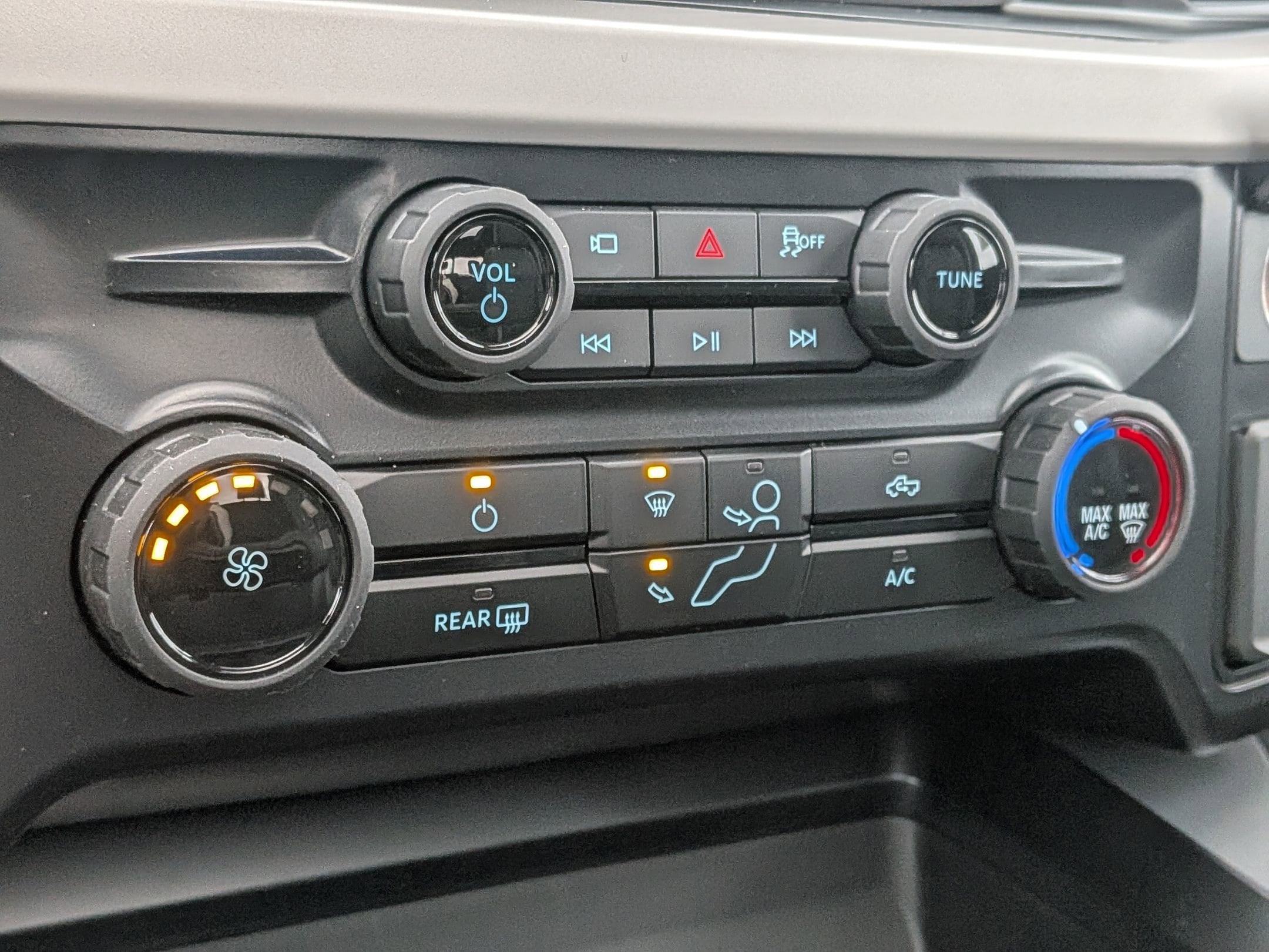 2026 FORD F-450 - Image 19