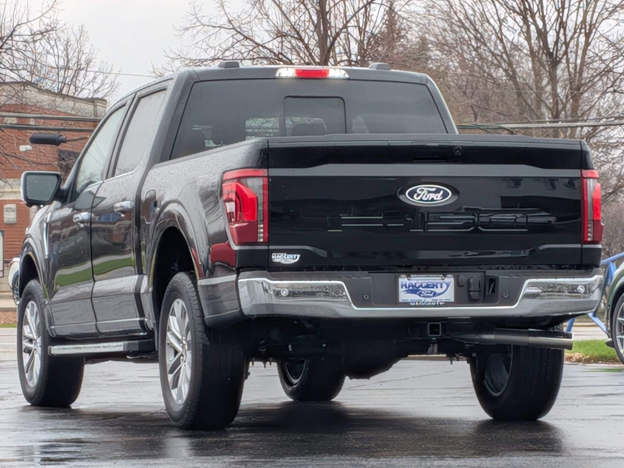 View vehicle photo 7