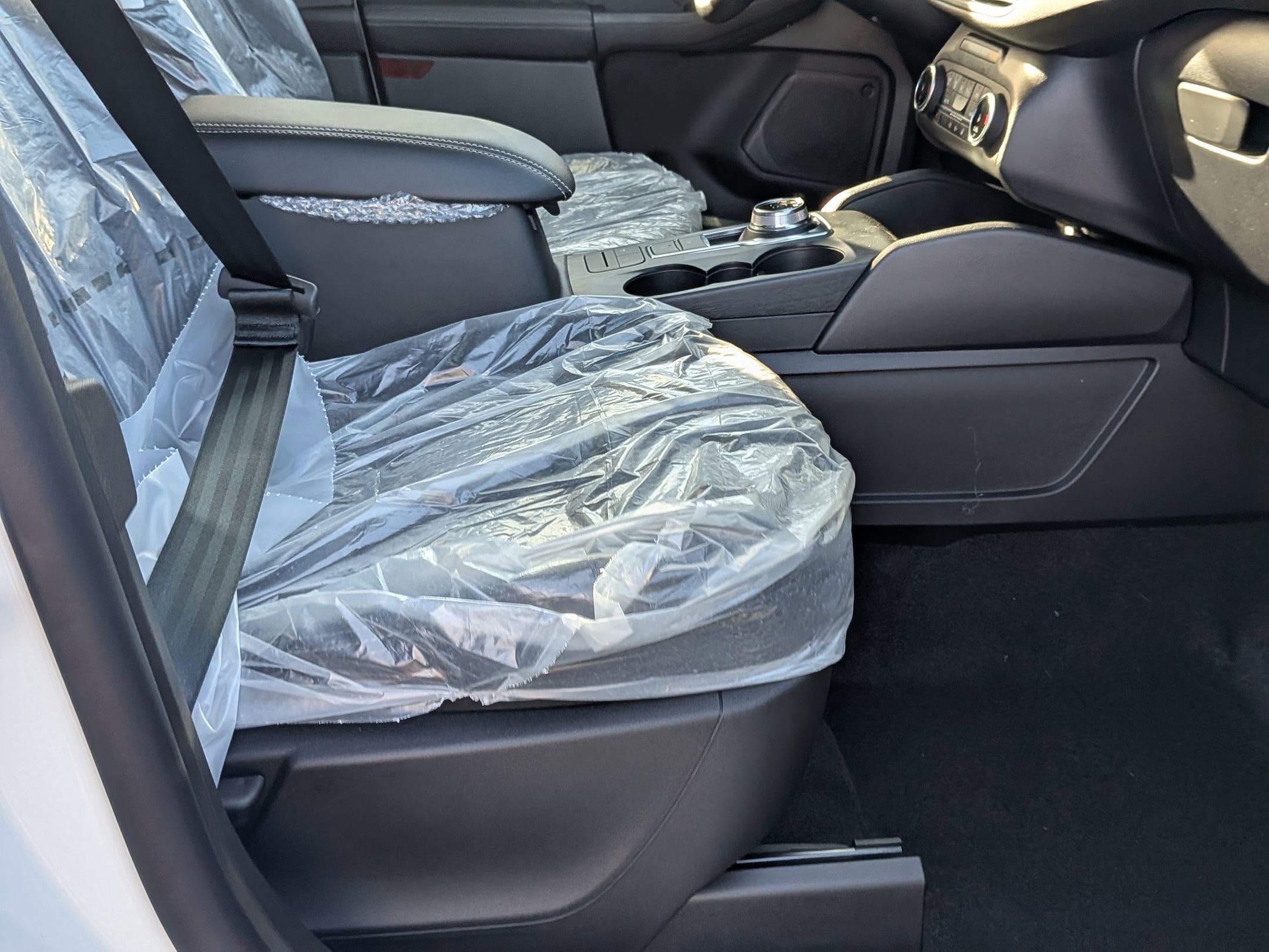 2026 FORD ESCAPE - Image 26