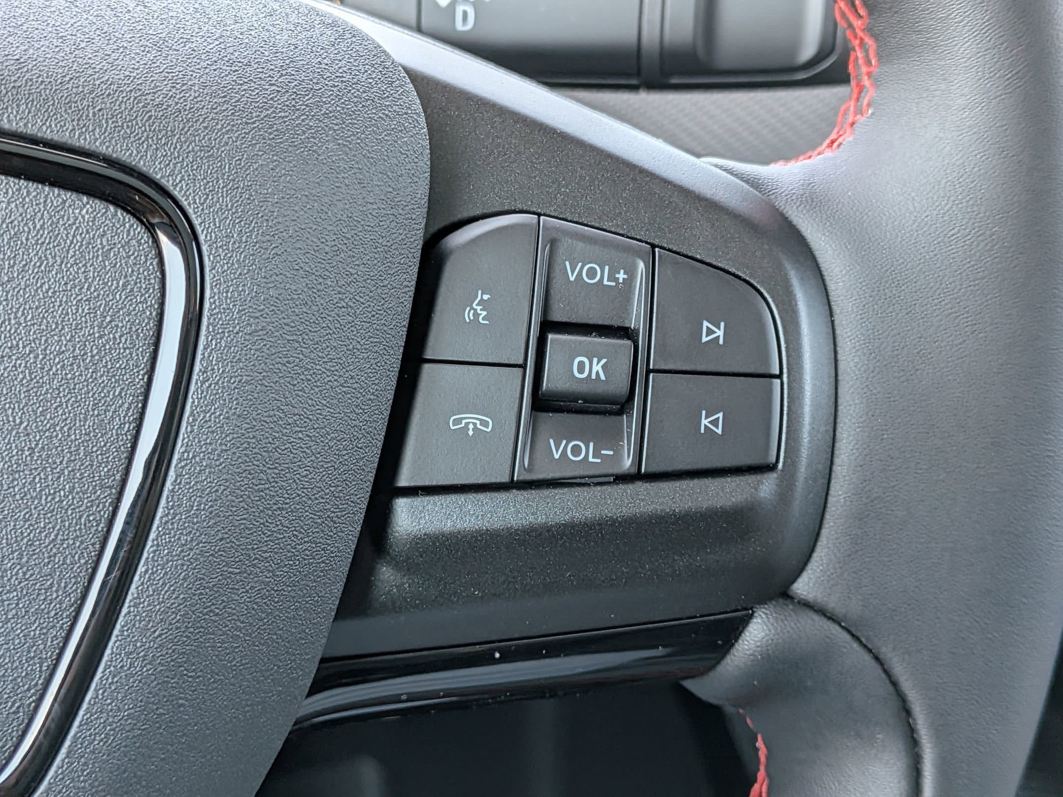 2025 FORD MUSTANG MACH-E - Image 14