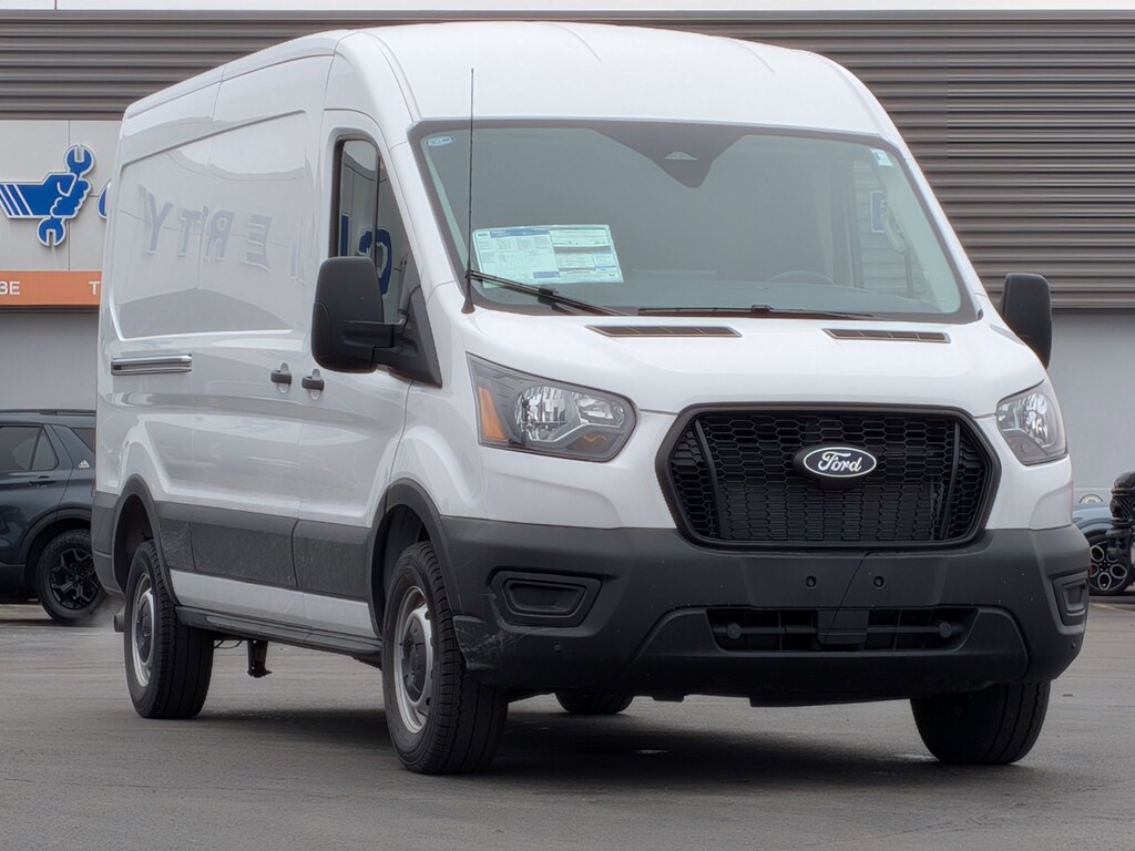 New 2026 Ford Transit T-250 148 Med Rf 9150 GVWR RWD T-250 148 Med Rf 9150 GVWR RWD