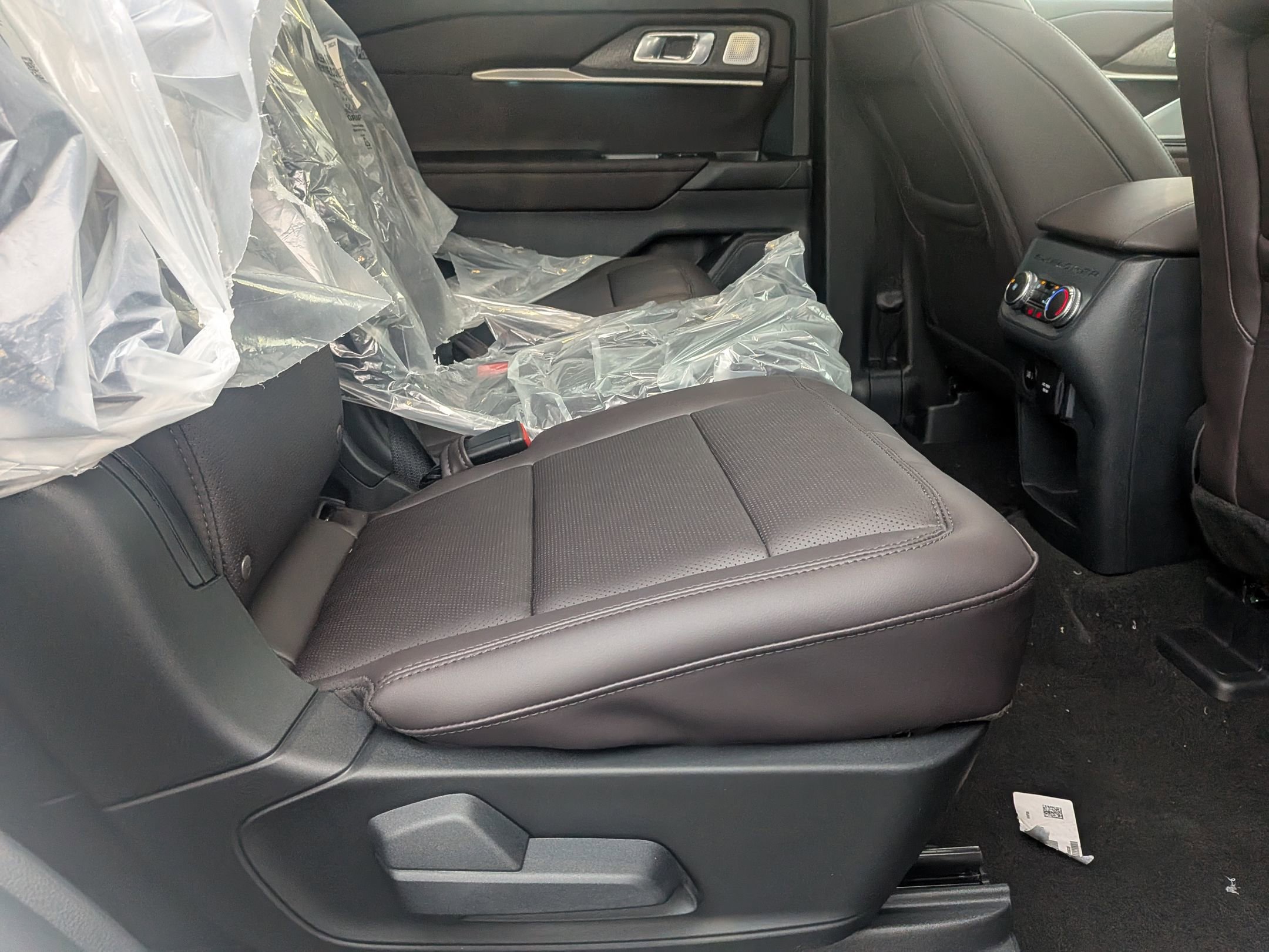 2026 FORD EXPLORER - Image 25