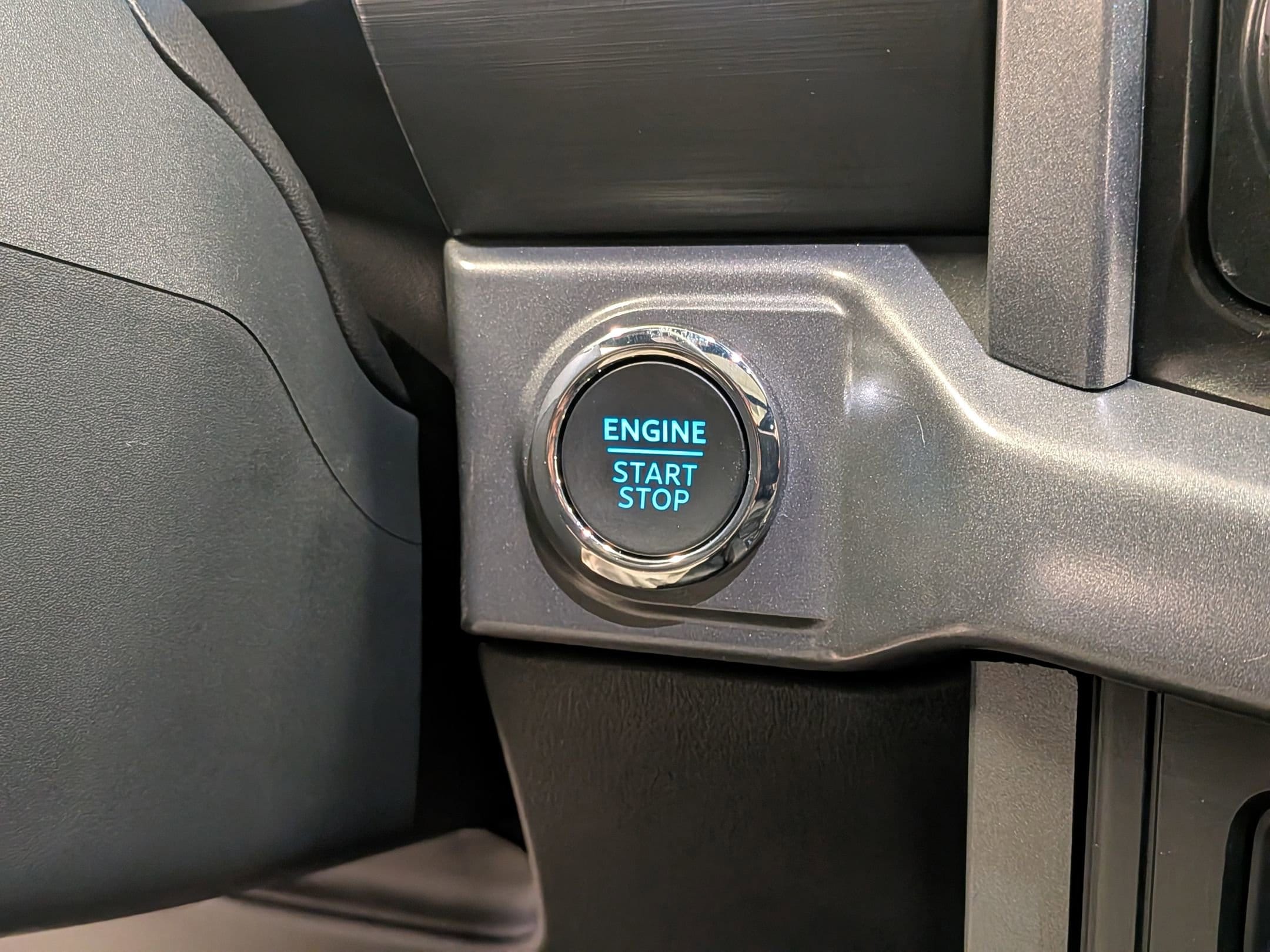 2025 FORD F-150 - Image 17