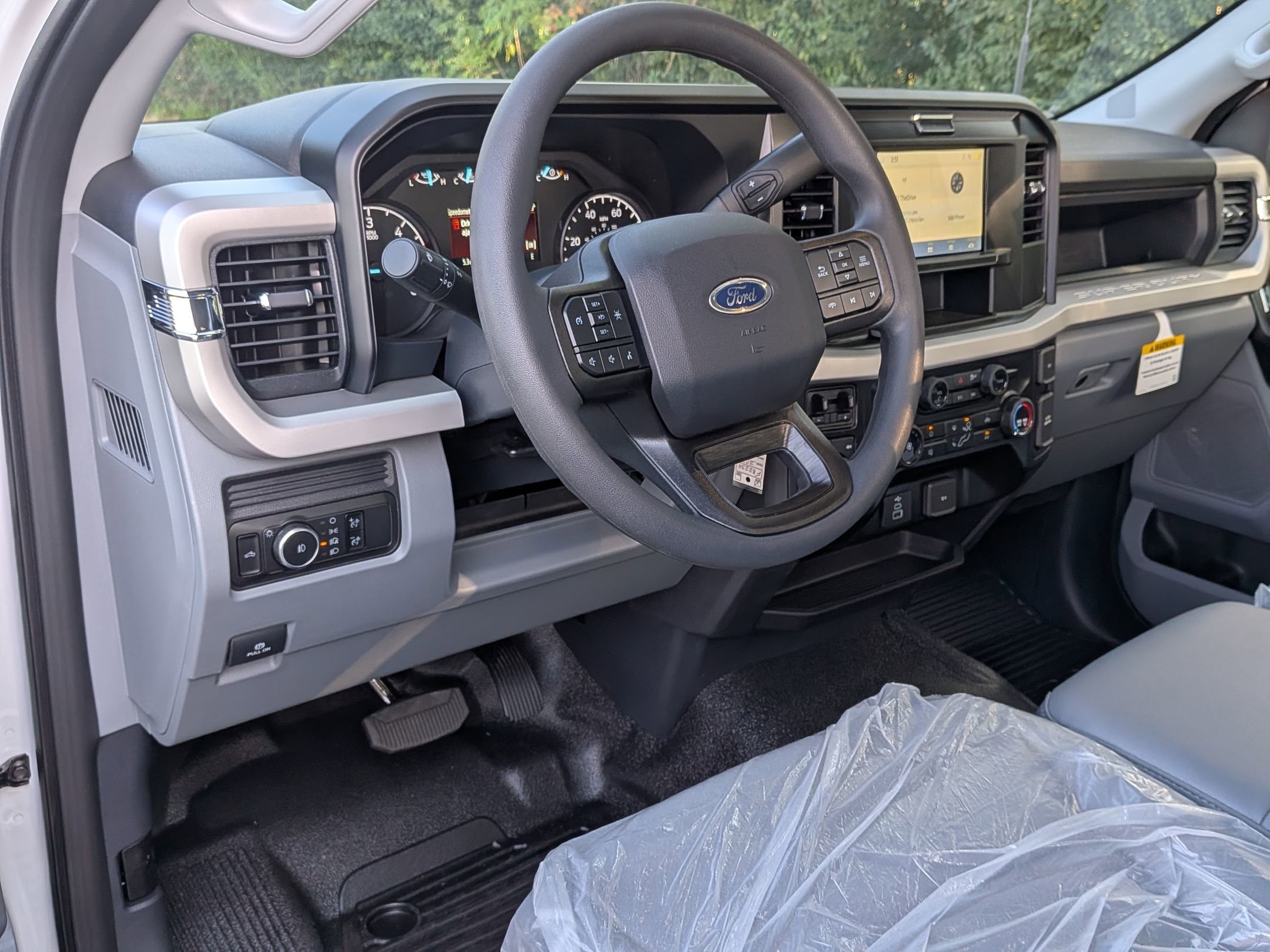 2026 FORD F-350 - Image 10