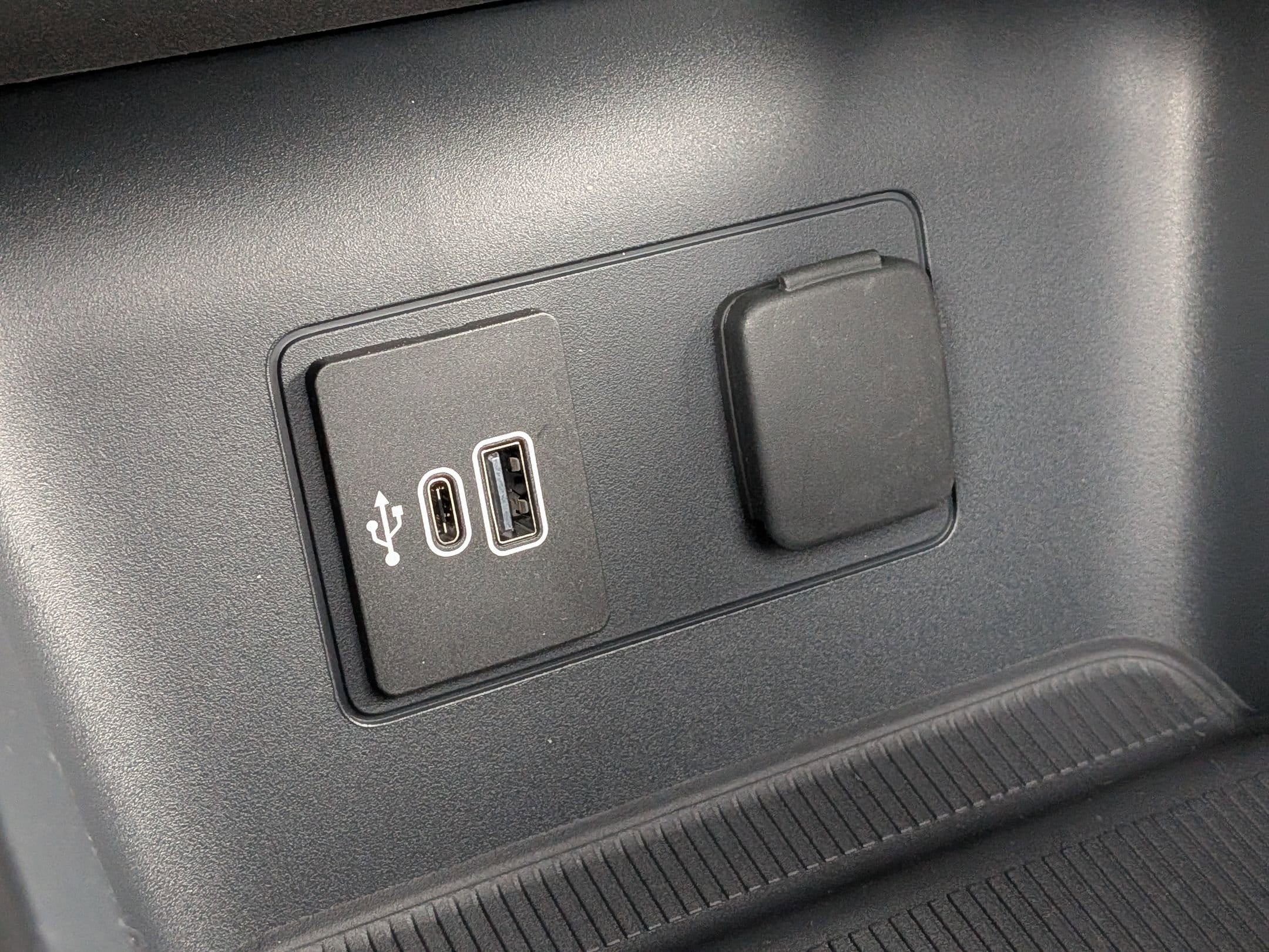 2026 FORD EXPLORER - Image 21