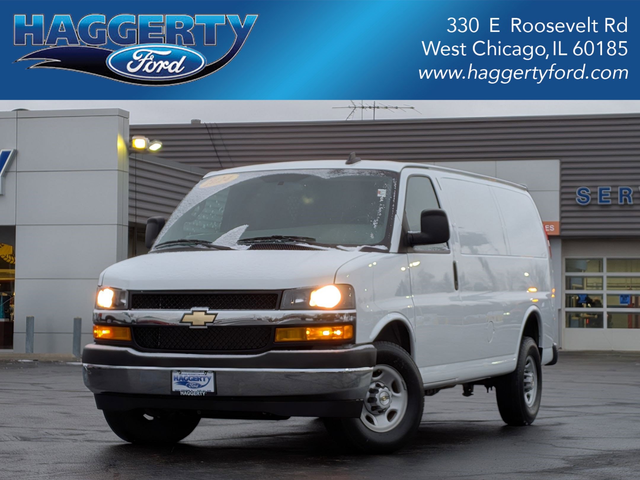 2024 Chevrolet Express Cargo Work Van's photo