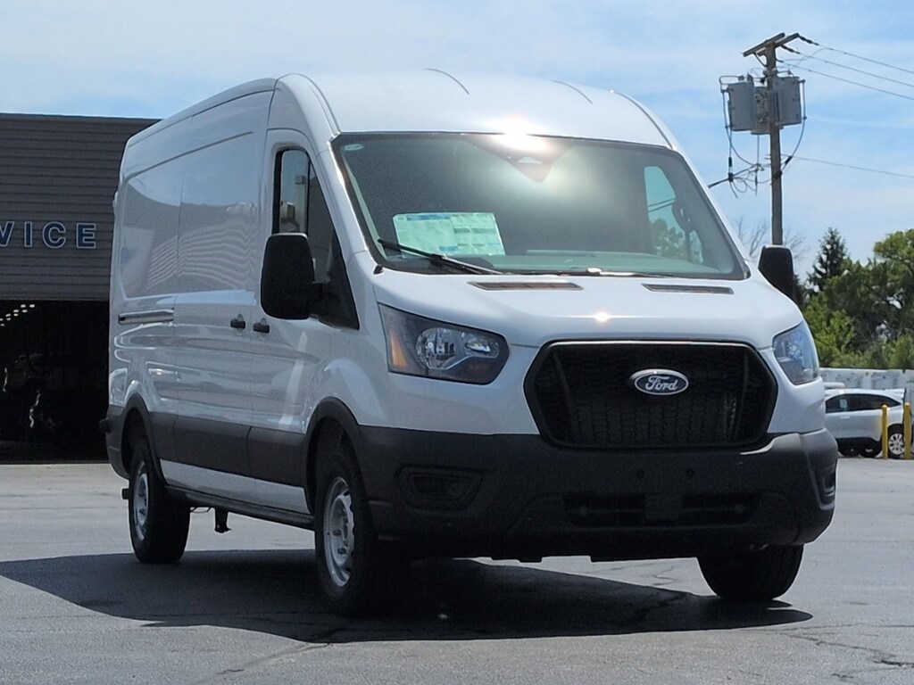 New 2026 Ford Transit T-250 148 Med Rf 9150 GVWR RWD T-250 148 Med Rf 9150 GVWR RWD