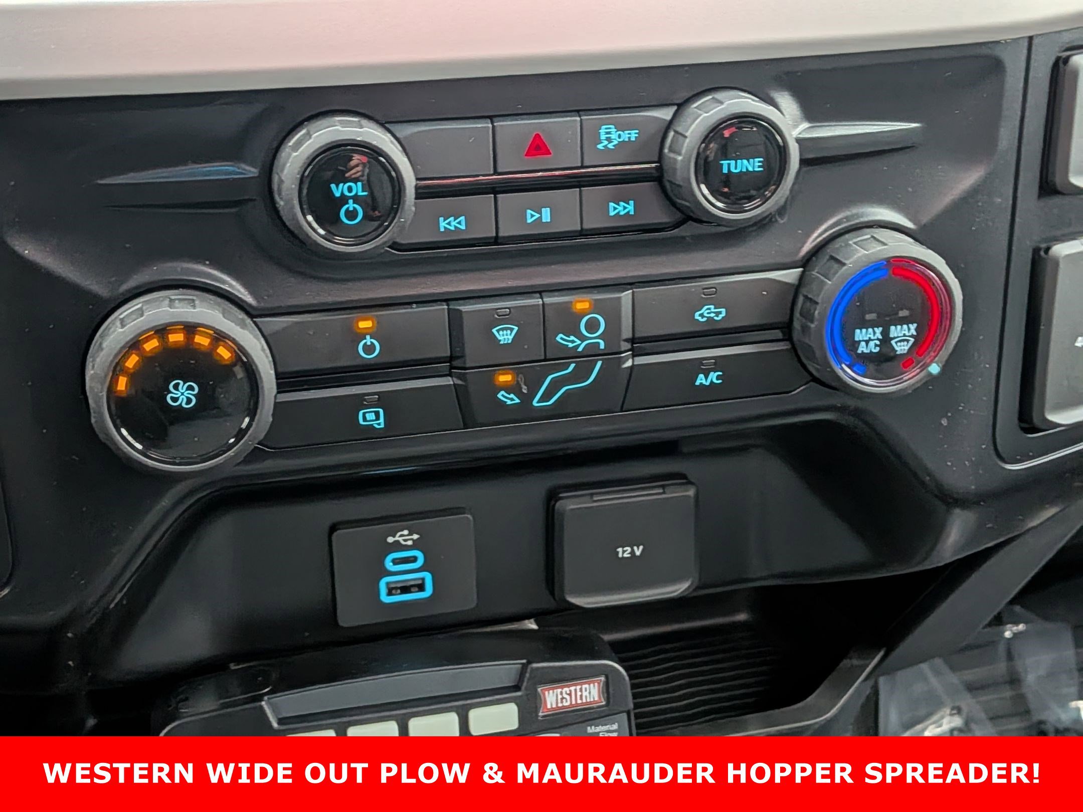 2025 Ford F-350 Super Duty XL - Photo 18