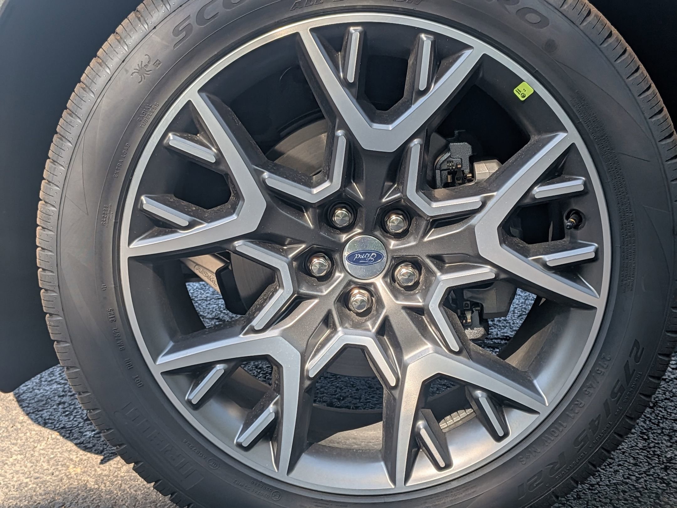 2025 FORD EXPLORER - Image 9