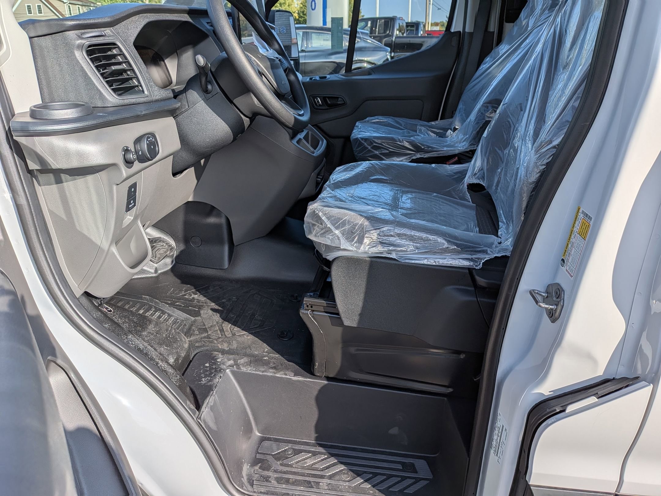 2026 FORD TRANSIT - Image 11