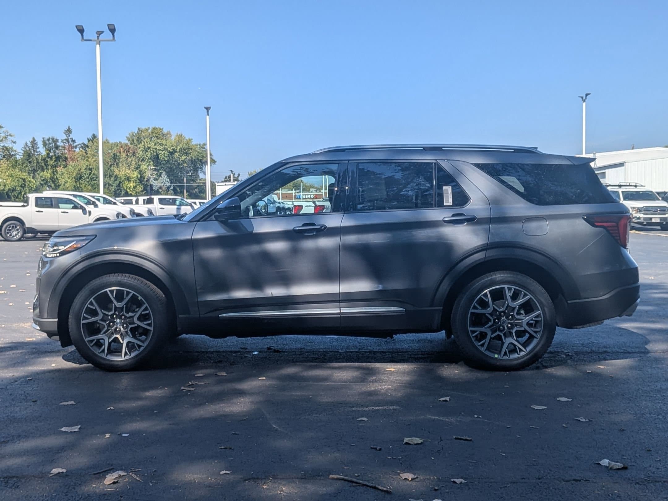 2025 FORD EXPLORER - Image 8