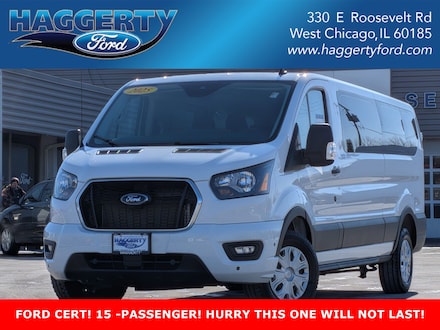 2025 Ford Transit Passenger Wagon T-350 148 Low Roof XLT RWD Full-size Passenger Van